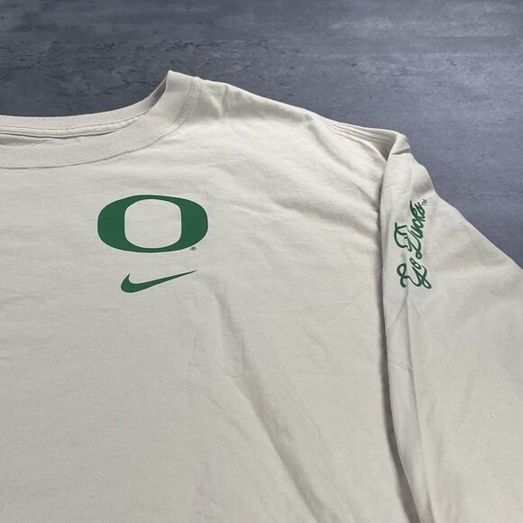 Nike Oregon Ducks Cropped Long-Sleeve T Shirt Women XL New Khaki‎ Beige Tan - Picture 2 of 11